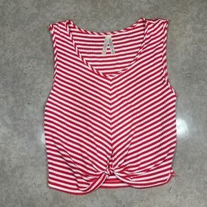 Red stripped sleeveless shirt with a little knot in the front.